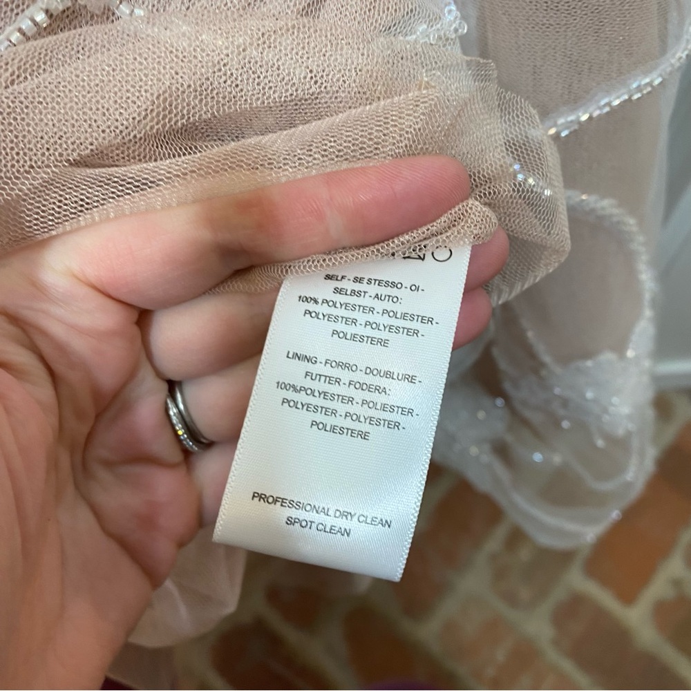 Anthropologie BHLDN Helsi Josephine Butterfly Printed V-Neck 3D Gown Size Large - Picture 3 of 16
